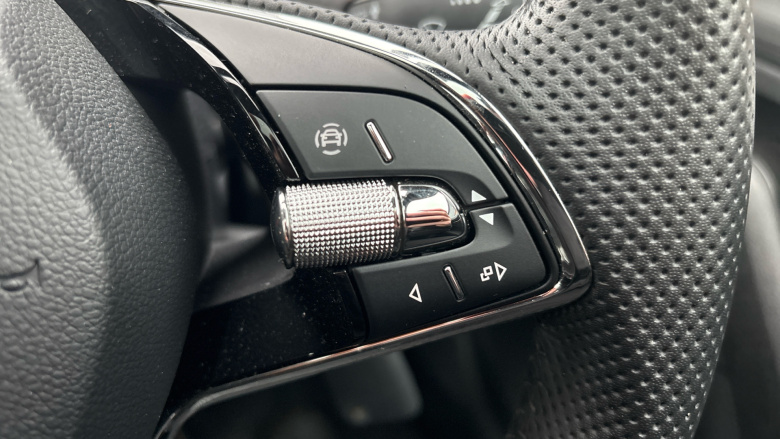 Skoda Kamiq 1.0 TSI 110 Monte Carlo 5dr DSG Petrol Hatchback